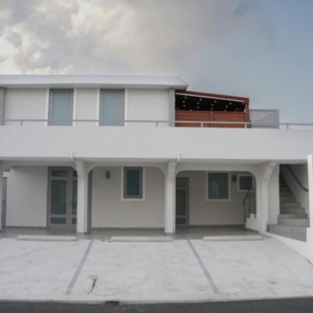North Breeze Guest House 1 Levittown Εξωτερικό φωτογραφία