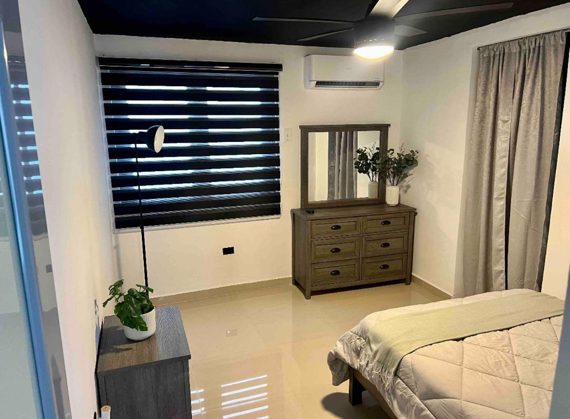 North Breeze Guest House 1 Levittown Εξωτερικό φωτογραφία