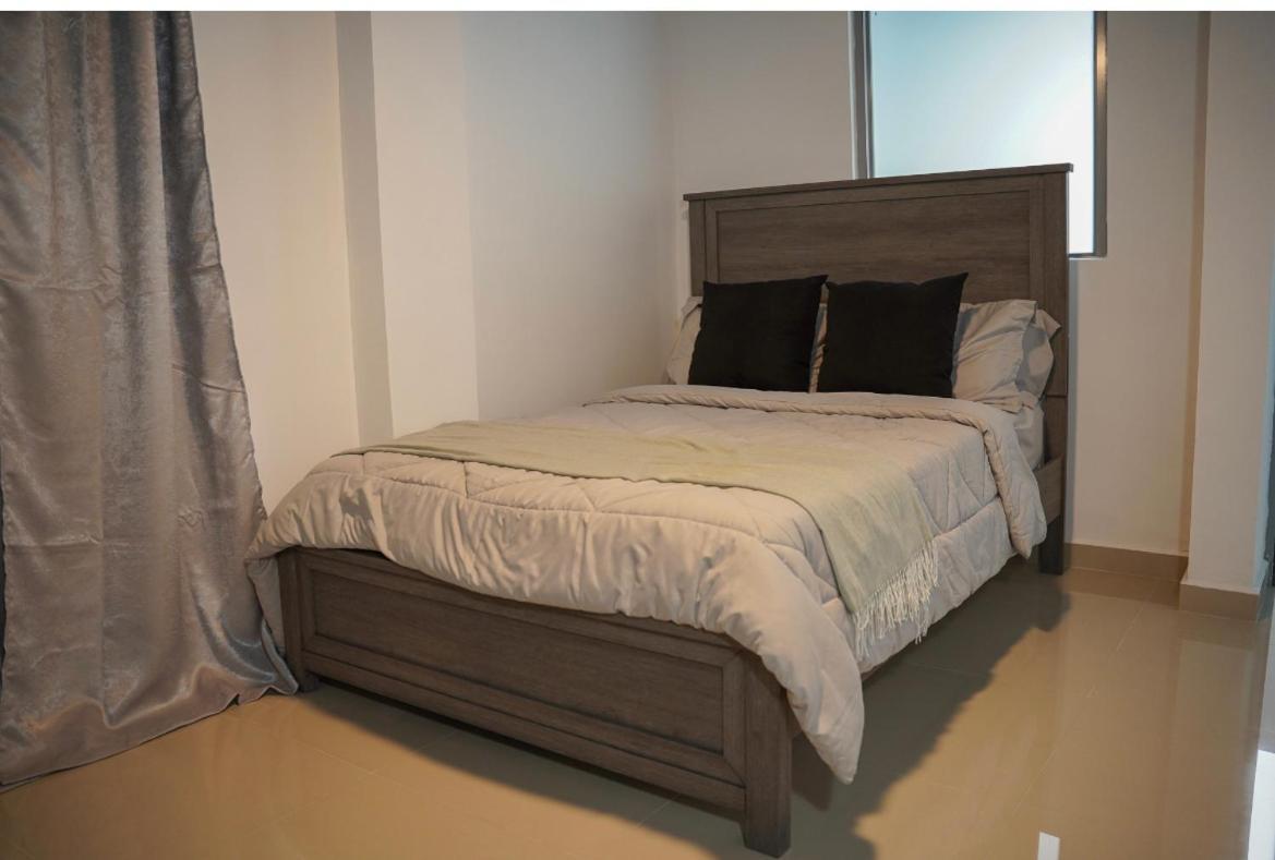 North Breeze Guest House 1 Levittown Εξωτερικό φωτογραφία